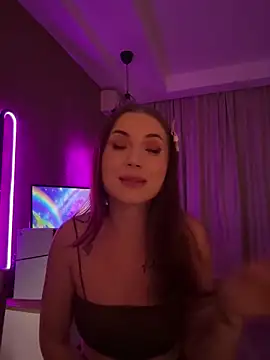 AvaGianna online show from 11-26-25, 06:31