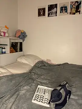 Snapshot of milkyhonybaby chatting on 09-25-25, 01:15 milkyhonybaby online show from 09-25-25, 01:15