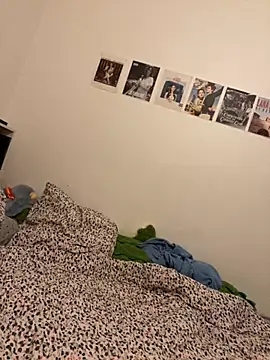 Snapshot of milkyhonybaby chatting on 10-25-25, 10:48 milkyhonybaby online show from 10-25-25, 10:48