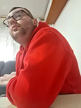 Javier bear online show from 02-17-25, 09:41