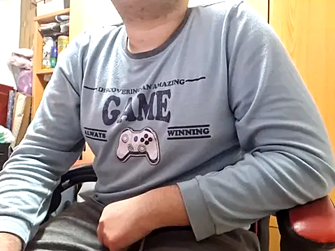 Javier bear online show from 03-05-25, 10:10