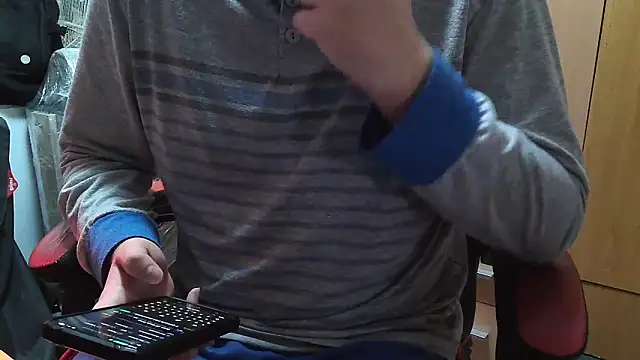 Javier bear online show from 03-13-26, 09:27