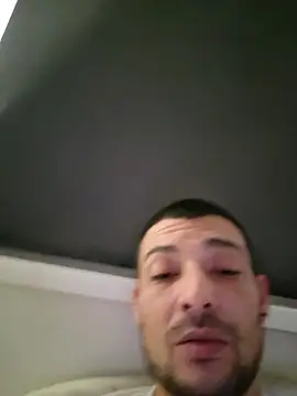 Snapshot of Zoltanioan26 chatting on 01-18-26, 10:30 Zoltanioan26 online show from 01-18-26, 10:30