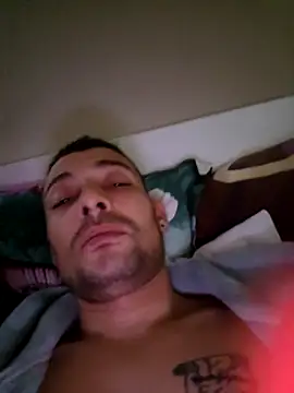 Snapshot of Zoltanioan26 chatting on 02-15-26, 09:30 Zoltanioan26 online show from 02-15-26, 09:30