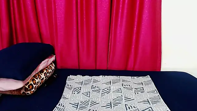 Lustydesirexx online show from 07-26-26, 06:59