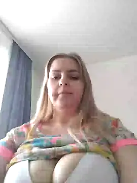 Lady nice cat online show from 01-27-25, 07:35