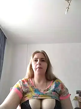 Lady nice cat online show from 01-31-25, 03:52