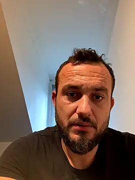 cosmin9000 online show from 10-19-25, 06:36