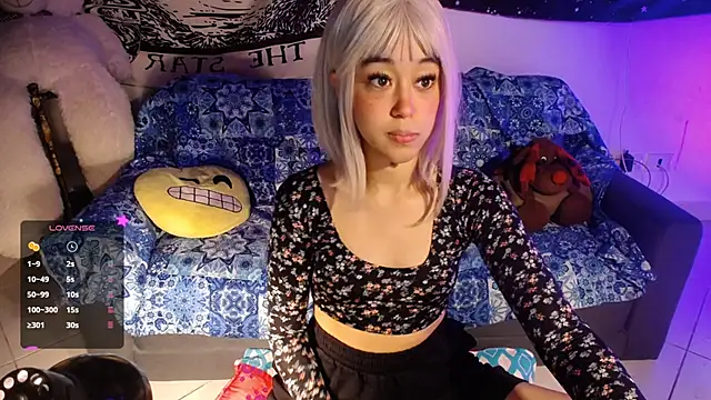 Snapshot of ela_0 chatting on 02-15-25, 01:53 ela 0 online show from 02-15-25, 01:53