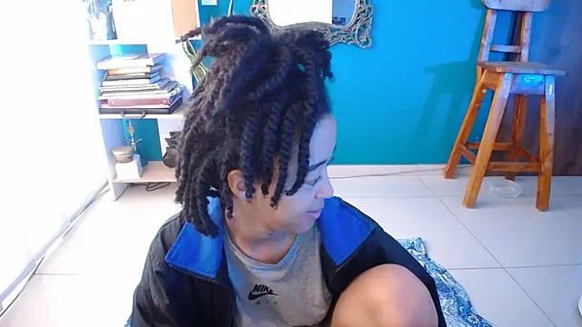 Snapshot of ela_0 chatting on 11-19-25, 11:54 ela 0 online show from 11-19-25, 11:54