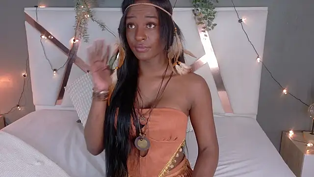 nahomi campbell online show from 10-31-25, 05:25