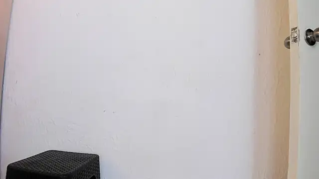 yuliana millerr online show from 01-12-25, 11:26