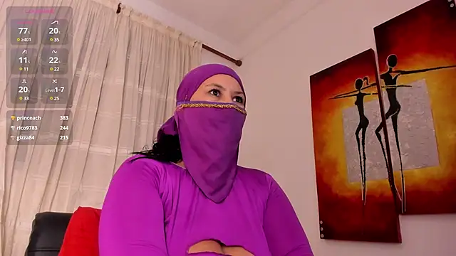 Snapshot of Amina_hafsa chatting on 02-22-25, 10:42 Amina hafsa online show from 02-22-25, 10:42