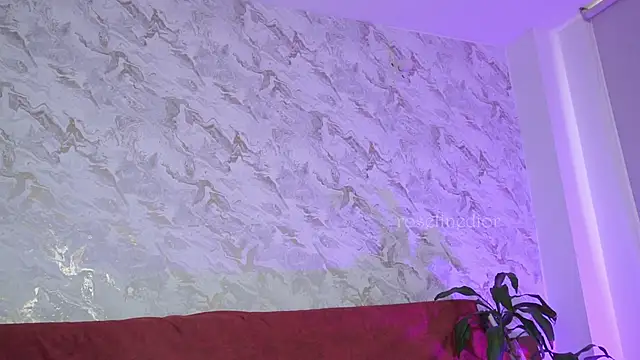 Snapshot of roselinedior chatting on 09-22-25, 02:52 roselinedior online show from 09-22-25, 02:52