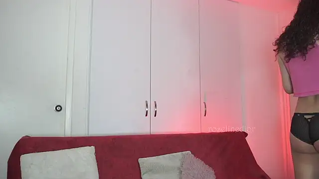 Snapshot of roselinedior chatting on 11-05-25, 01:55 roselinedior online show from 11-05-25, 01:55