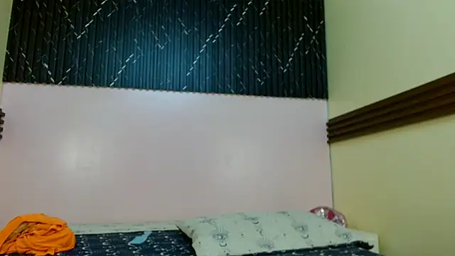 VeronicaRobles online show from 10-07-25, 06:49