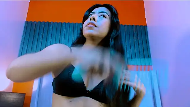 VeronicaRobles online show from 03-11-26, 06:03