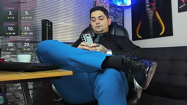 Snapshot of Nicolas_Fellener chatting on 07-20-26, 02:37 Nicolas Fellener online show from 07-20-26, 02:37