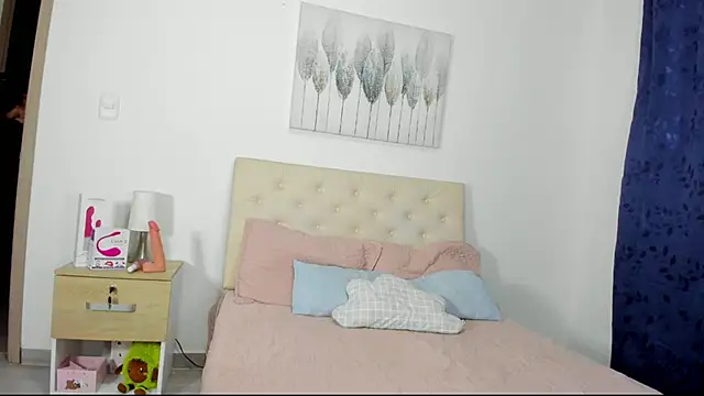 Snapshot of brenda_x_69 chatting on 11-04-25, 01:05 brenda x 69 online show from 11-04-25, 01:05