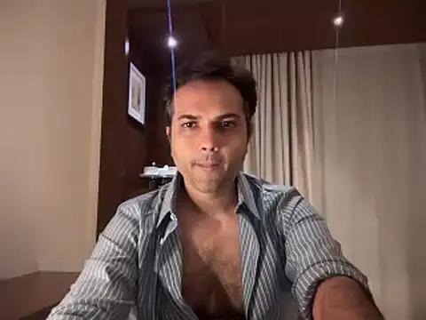 Snapshot of immog727 chatting on 11-25-25, 06:08 immog727 online show from 11-25-25, 06:08