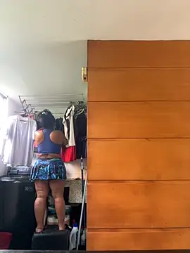 emmyjhonson07 online show from 09-29-25, 02:00