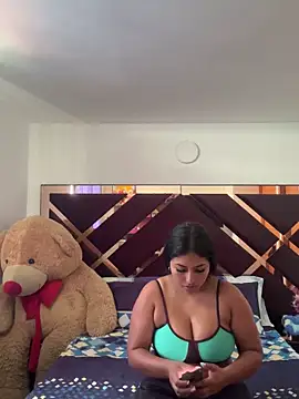 emmyjhonson07 online show from 10-14-25, 02:18