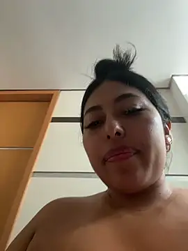 emmyjhonson07 online show from 11-22-25, 03:44