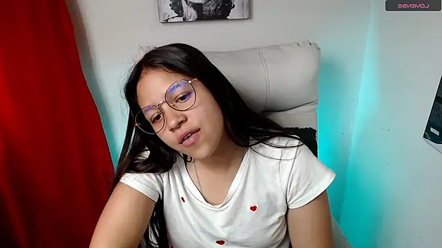 Snapshot of SamanthaRoldaan chatting on 01-12-25, 09:19 SamanthaRoldaan online show from 01-12-25, 09:19