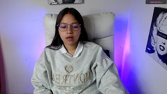 Snapshot of SamanthaRoldaan chatting on 01-24-25, 02:41 SamanthaRoldaan online show from 01-24-25, 02:41