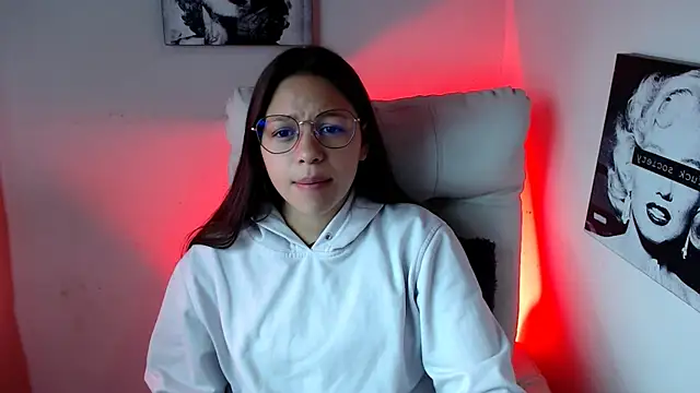Snapshot of SamanthaRoldaan chatting on 02-01-25, 02:24 SamanthaRoldaan online show from 02-01-25, 02:24
