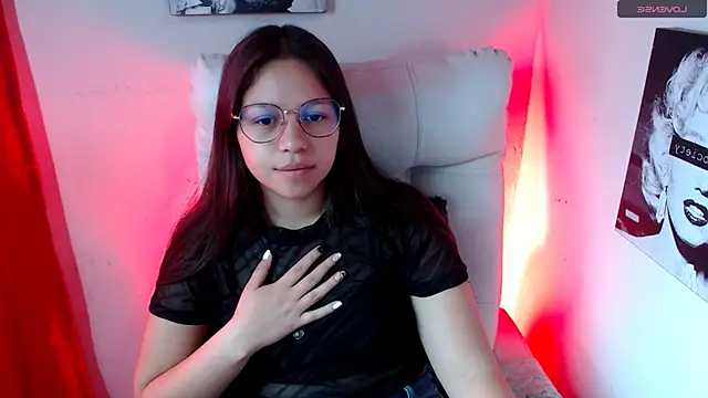 Snapshot of SamanthaRoldaan chatting on 02-04-25, 01:38 SamanthaRoldaan online show from 02-04-25, 01:38