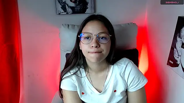 Snapshot of SamanthaRoldaan chatting on 02-07-25, 04:46 SamanthaRoldaan online show from 02-07-25, 04:46