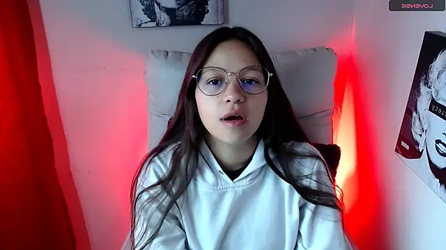 Snapshot of SamanthaRoldaan chatting on 02-08-25, 02:27 SamanthaRoldaan online show from 02-08-25, 02:27