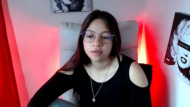 Snapshot of SamanthaRoldaan chatting on 02-10-25, 04:25 SamanthaRoldaan online show from 02-10-25, 04:25