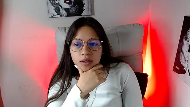 Snapshot of SamanthaRoldaan chatting on 02-11-25, 04:24 SamanthaRoldaan online show from 02-11-25, 04:24