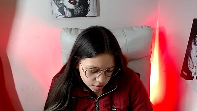 Snapshot of SamanthaRoldaan chatting on 02-11-25, 07:27 SamanthaRoldaan online show from 02-11-25, 07:27