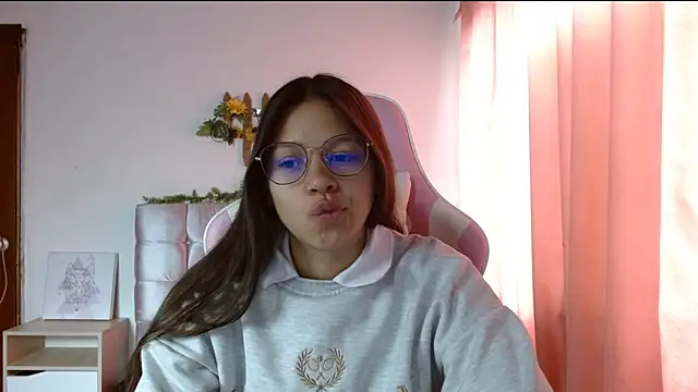 Snapshot of SamanthaRoldaan chatting on 02-13-25, 02:42 SamanthaRoldaan online show from 02-13-25, 02:42