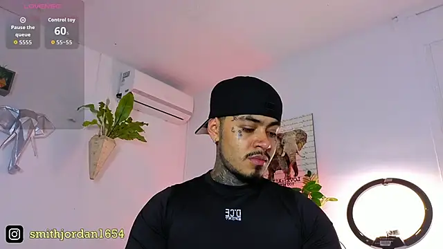 JordanSmiith  online show from 11-06-25, 08:54