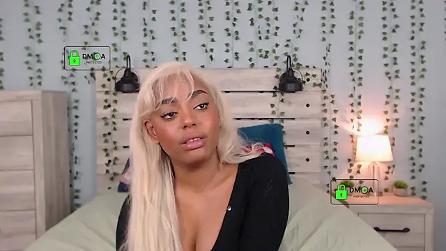 RobynKnight online show from 01-13-26, 02:17