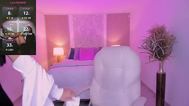 Antonella Grayy online show from 11-06-25, 11:00