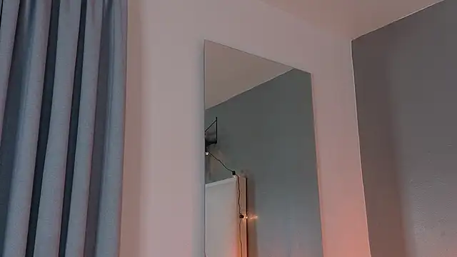 eva daemon online show from 10-23-25, 10:47