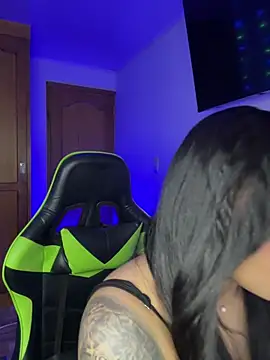 leila 22 online show from 03-10-26, 07:46