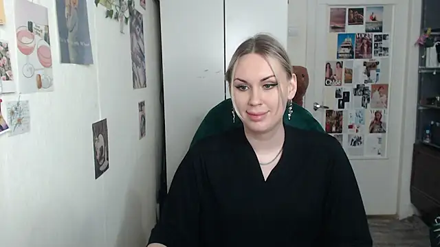 CapriScorpion online show from 02-05-25, 03:31