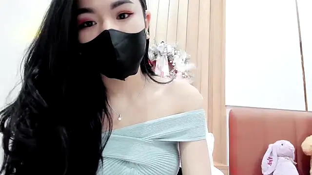 Lita-Julia online show from 09-18-25, 12:29