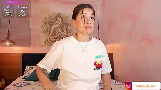 Snapshot of AnneDixie chatting on 02-28-25, 05:48 AnneDixie online show from 02-28-25, 05:48