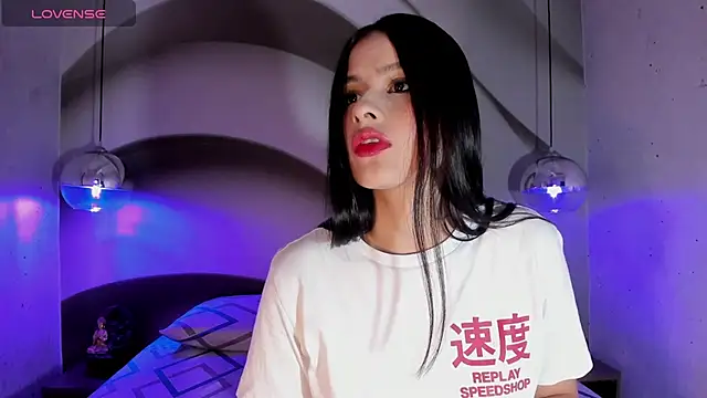 Snapshot of AnneDixie chatting on 10-14-25, 03:07 AnneDixie online show from 10-14-25, 03:07