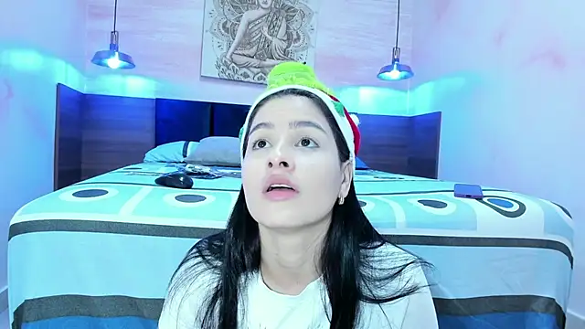 Snapshot of AnneDixie chatting on 12-15-25, 03:11 AnneDixie online show from 12-15-25, 03:11