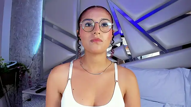 Miia002 online show from 03-11-25, 07:25