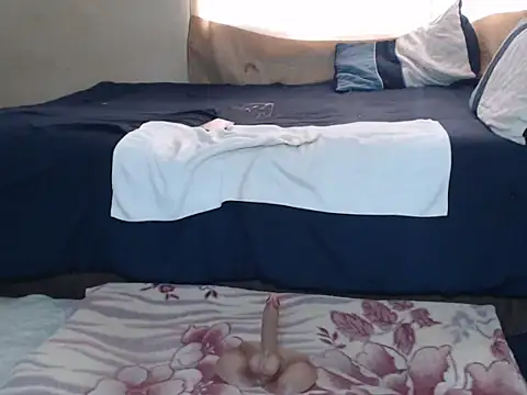 AdelaideT online show from 04-15-26, 10:55