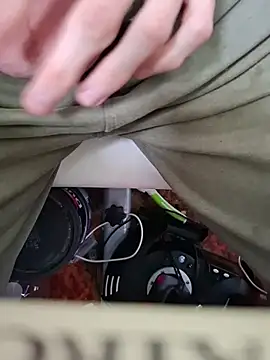 FreezingTie850 online show from 03-20-26, 01:05